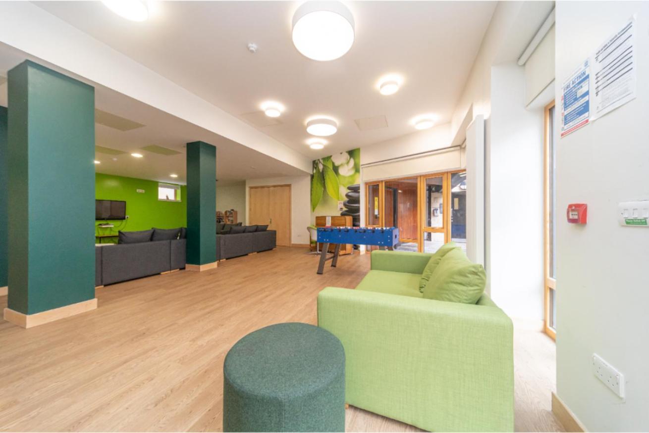 Appartamento Joivy Affordable 3,4,5 And 12 Bed Private Flats Next To Royal Mile (Adults Only) Edimburgo Esterno foto