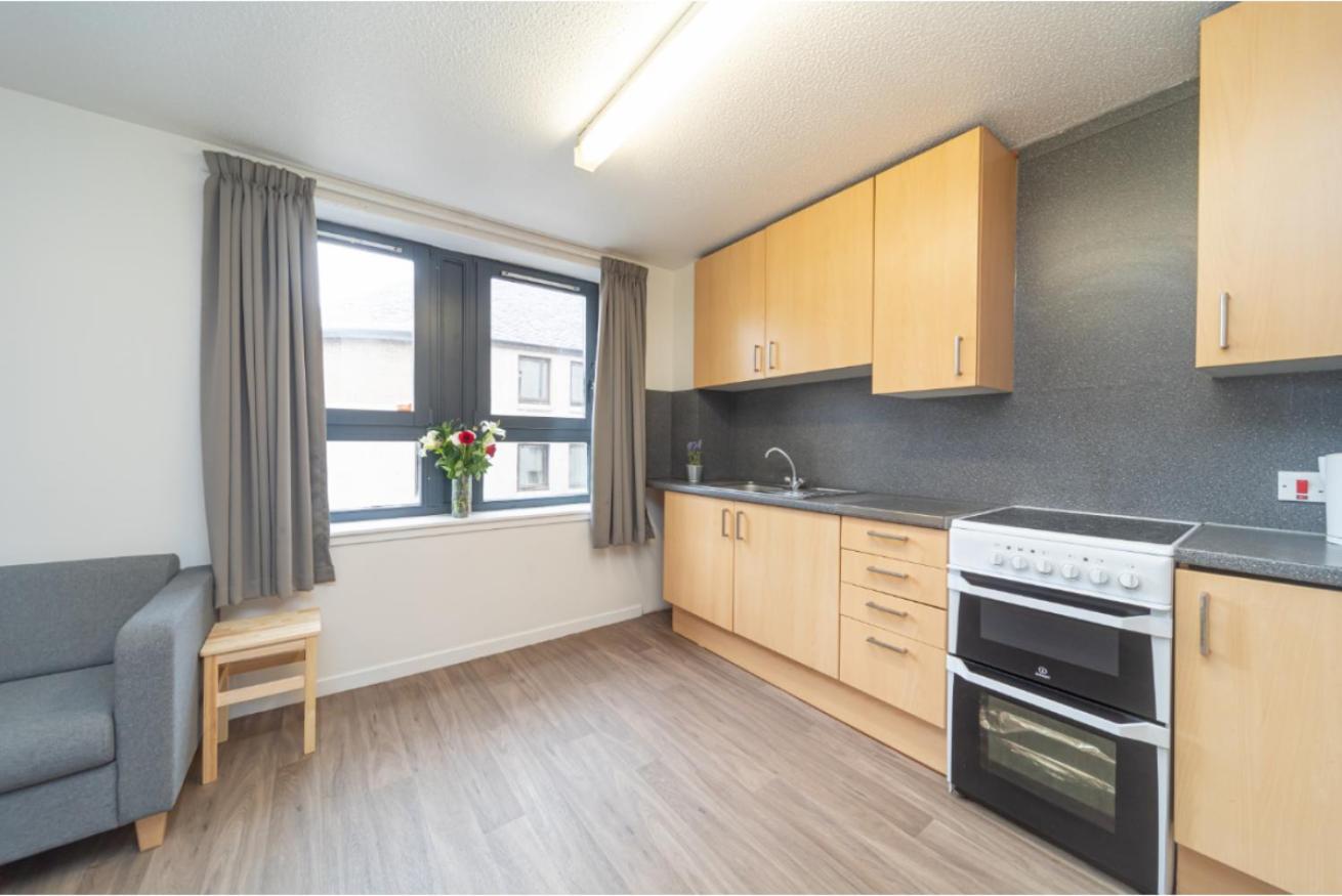 Appartamento Joivy Affordable 3,4,5 And 12 Bed Private Flats Next To Royal Mile (Adults Only) Edimburgo Esterno foto